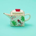 tea pot pearl white with bird